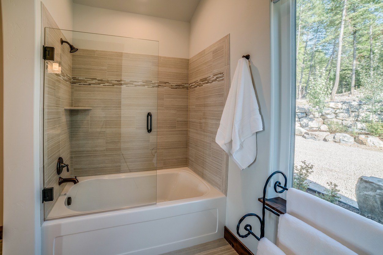 Shower & Tub Installation in Waimanalo Beach